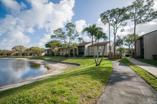 Photo of Listing #B26001673