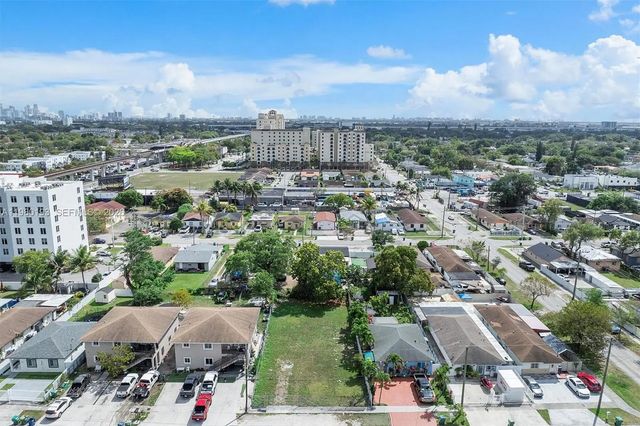 2780 Nw 56th Street, Miami