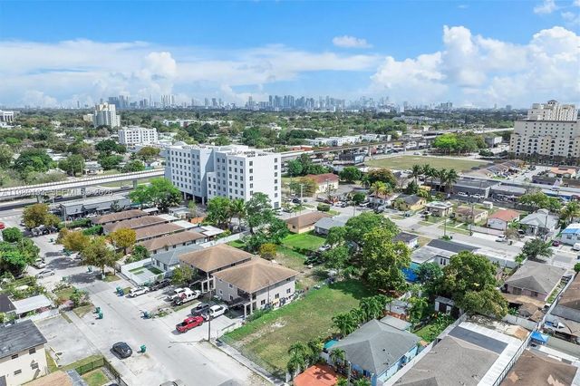 3 of 20 - 2780 Nw 56th Street, Miami, FL