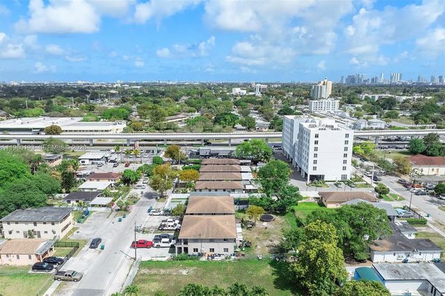 4 of 20 - 2780 Nw 56th Street, Miami, FL