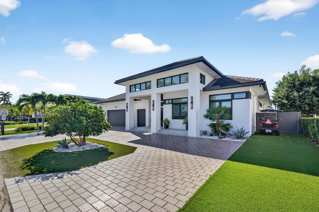 520 Golden Harbour Drive, Boca Raton