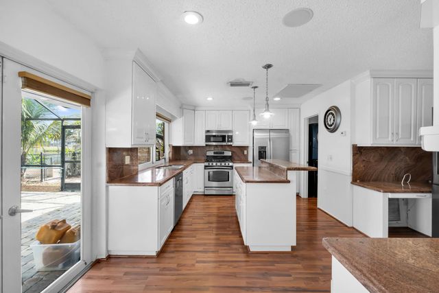 3 of 33 - 3570 Nw 120th Way, Sunrise, FL