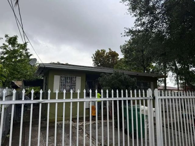 3 of 23 - 139 Ne 63rd Street, Miami, FL