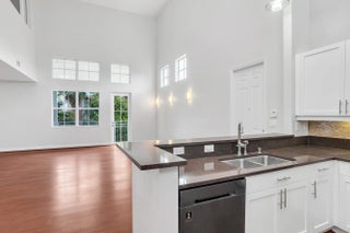 Photo of Listing #B26000346