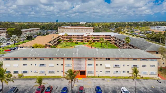 2 of 50 - 5300 Washington Street #a137, Hollywood, FL