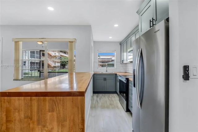 4 of 50 - 5300 Washington Street #a137, Hollywood, FL