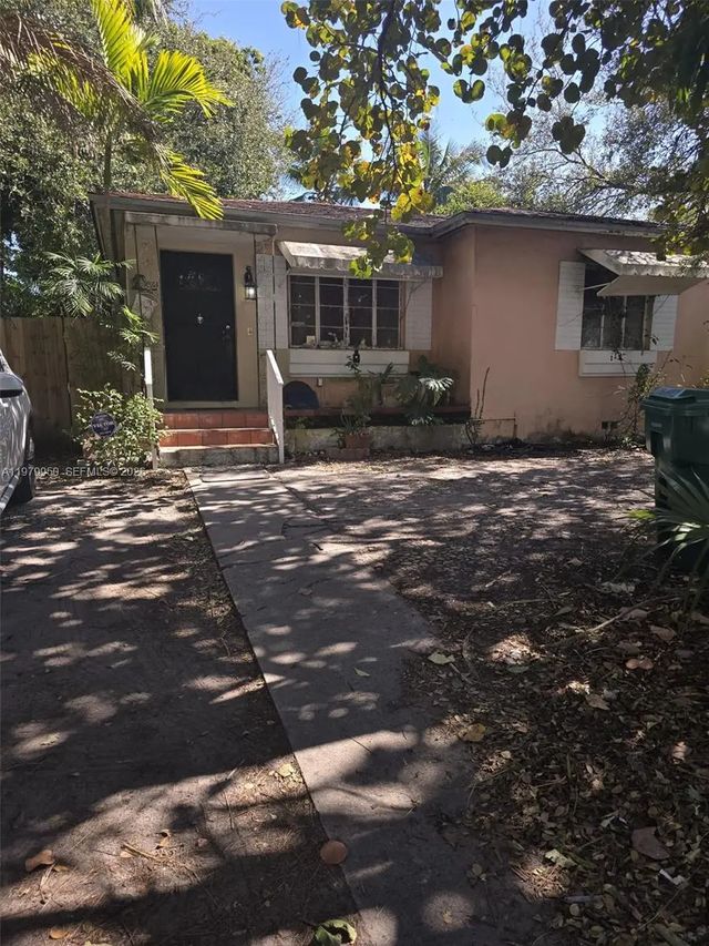 4 of 4 - 951 Nw 37th Avenue, Miami, FL
