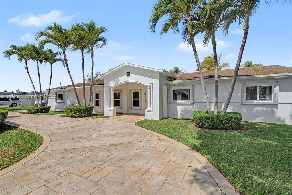 8241 Sw 146th Street, Palmetto Bay