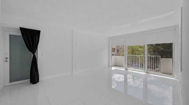 2 of 39 - 401 Peruvian Avenue #2010, Palm Beach, FL