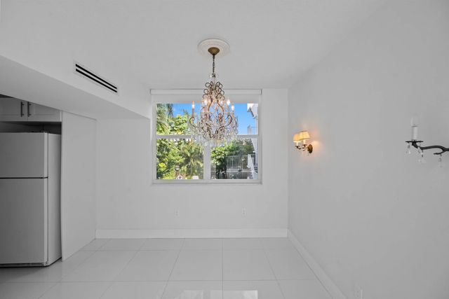 4 of 39 - 401 Peruvian Avenue #2010, Palm Beach, FL
