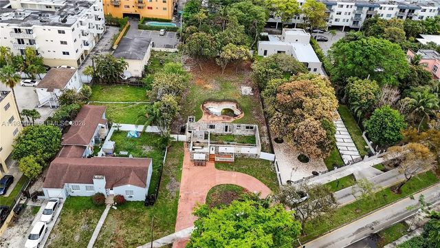 3 of 13 - 12395 Griffing Boulevard, North Miami, FL