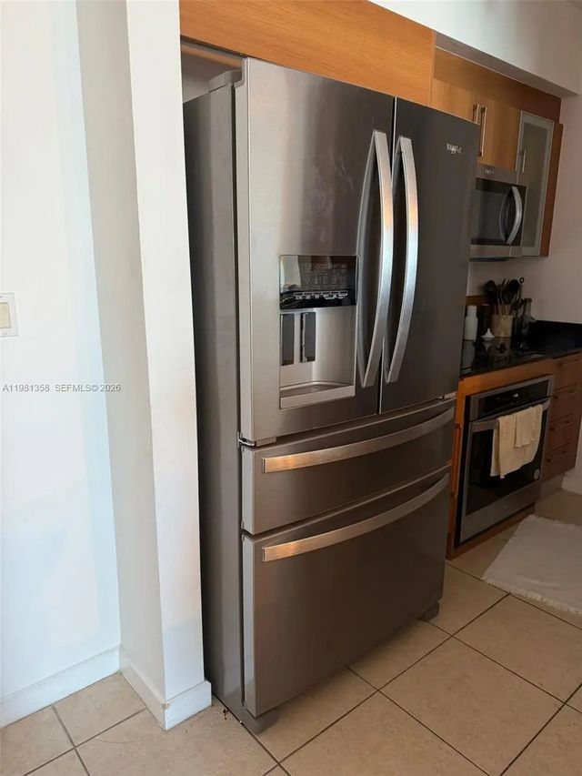 3 of 34 - 335 S Biscayne Boulevard #3610, Miami, FL