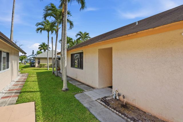 4 of 50 - 1387 Longarzo Place, West Palm Beach, FL