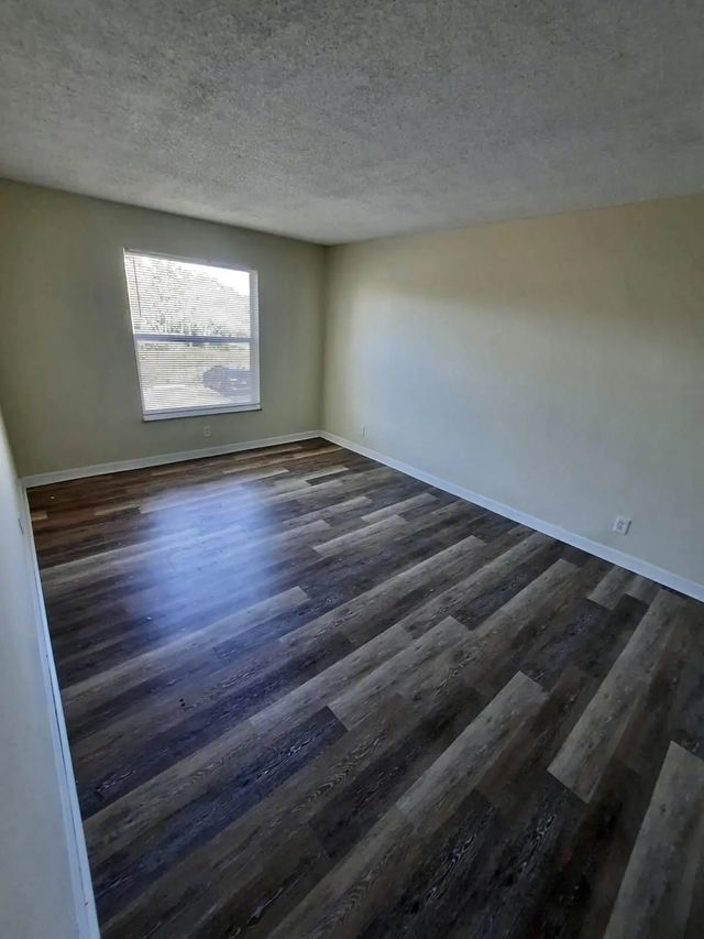 4 of 11 - 409 Executive Center Drive #208, West Palm Beach, FL