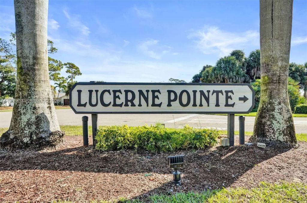 7681 Tahiti Lane #205, Lake Worth