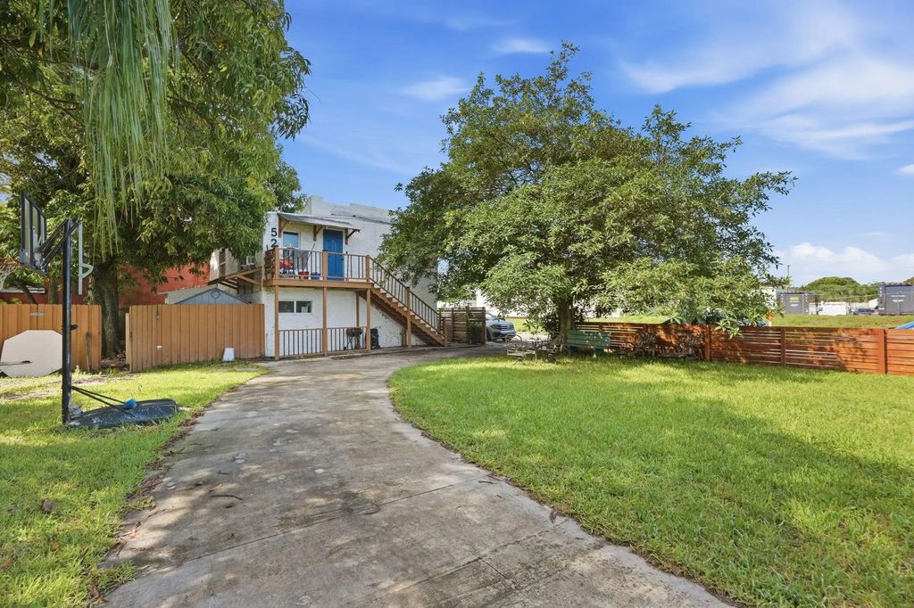 528 Churchill Road, West Palm Beach