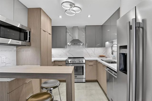 4 of 34 - 2780 Ne 183rd Street #1714, Aventura, FL