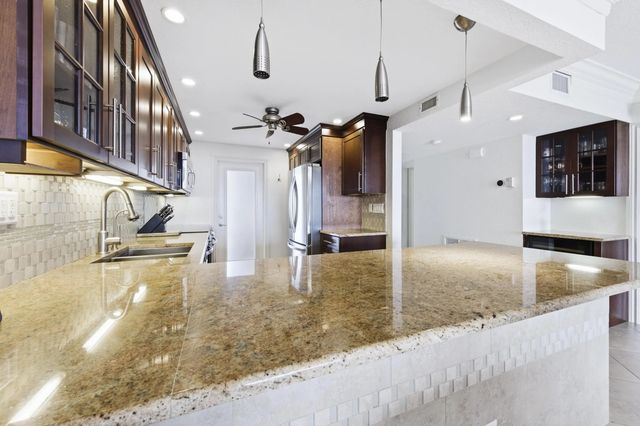 4 of 34 - 3000 Ne 48th Court #406, Lighthouse Point, FL