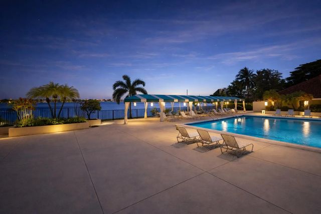 110 Lake Emerald Drive #103, Oakland Park