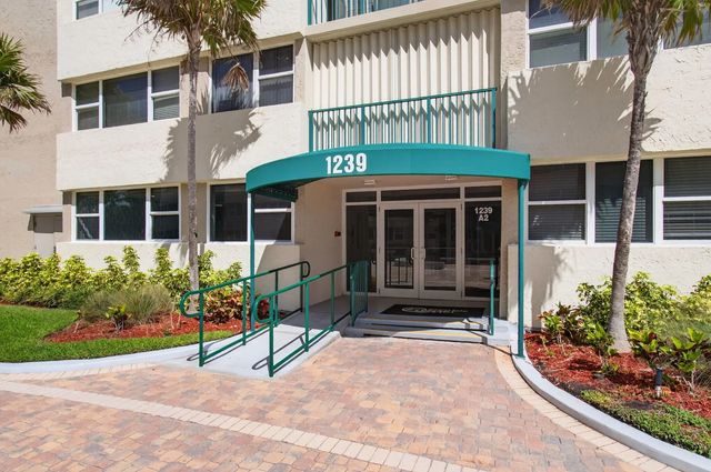 5 of 61 - 1239 Hillsboro Mile #403, Hillsboro Beach, FL