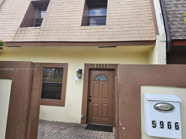 2 of 10 - 5966 Nw 24th Court, Sunrise, FL