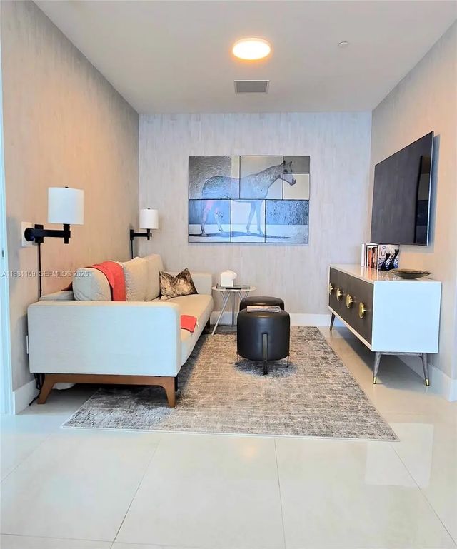 3 of 13 - 18975 Collins Avenue #2504, Sunny Isles Beach, FL