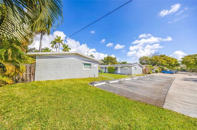 3 of 17 - 355 Nw 32nd Street #1-6, Oakland Park, FL