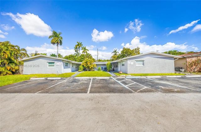355 Nw 32nd Street, Oakland Park