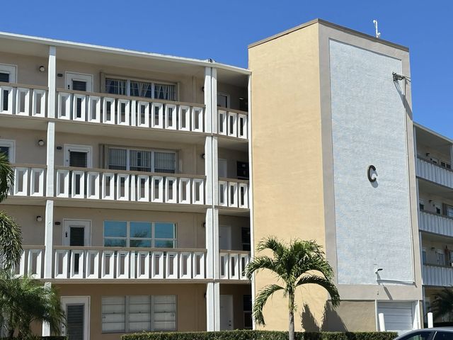 352 Southampton C, West Palm Beach