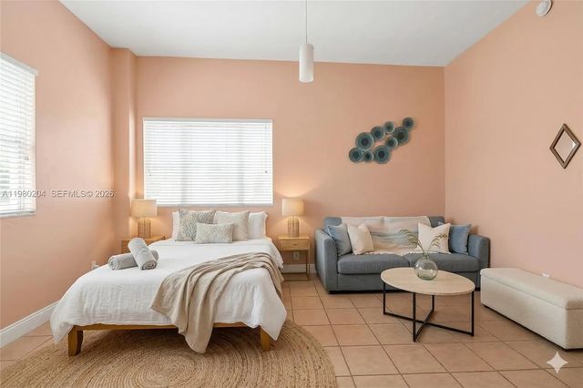 255 W 24th Street #107, Miami Beach