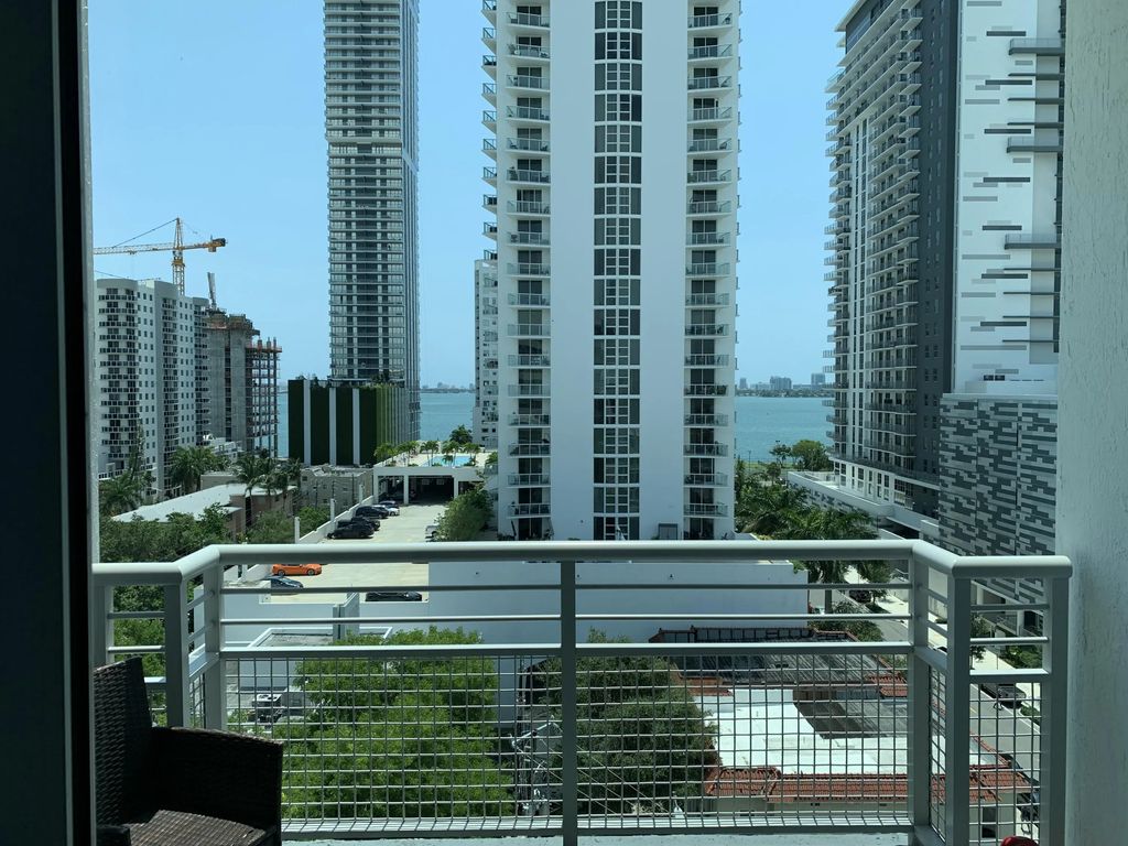 2200 Ne 4th Avenue #805, Miami