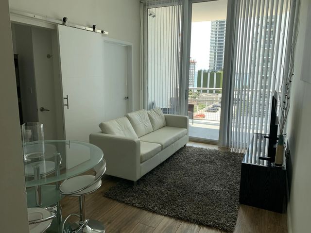 4 of 13 - 2200 Ne 4th Avenue #805, Miami, FL