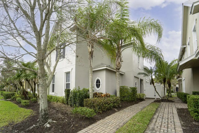 Photo of Listing #B26000557