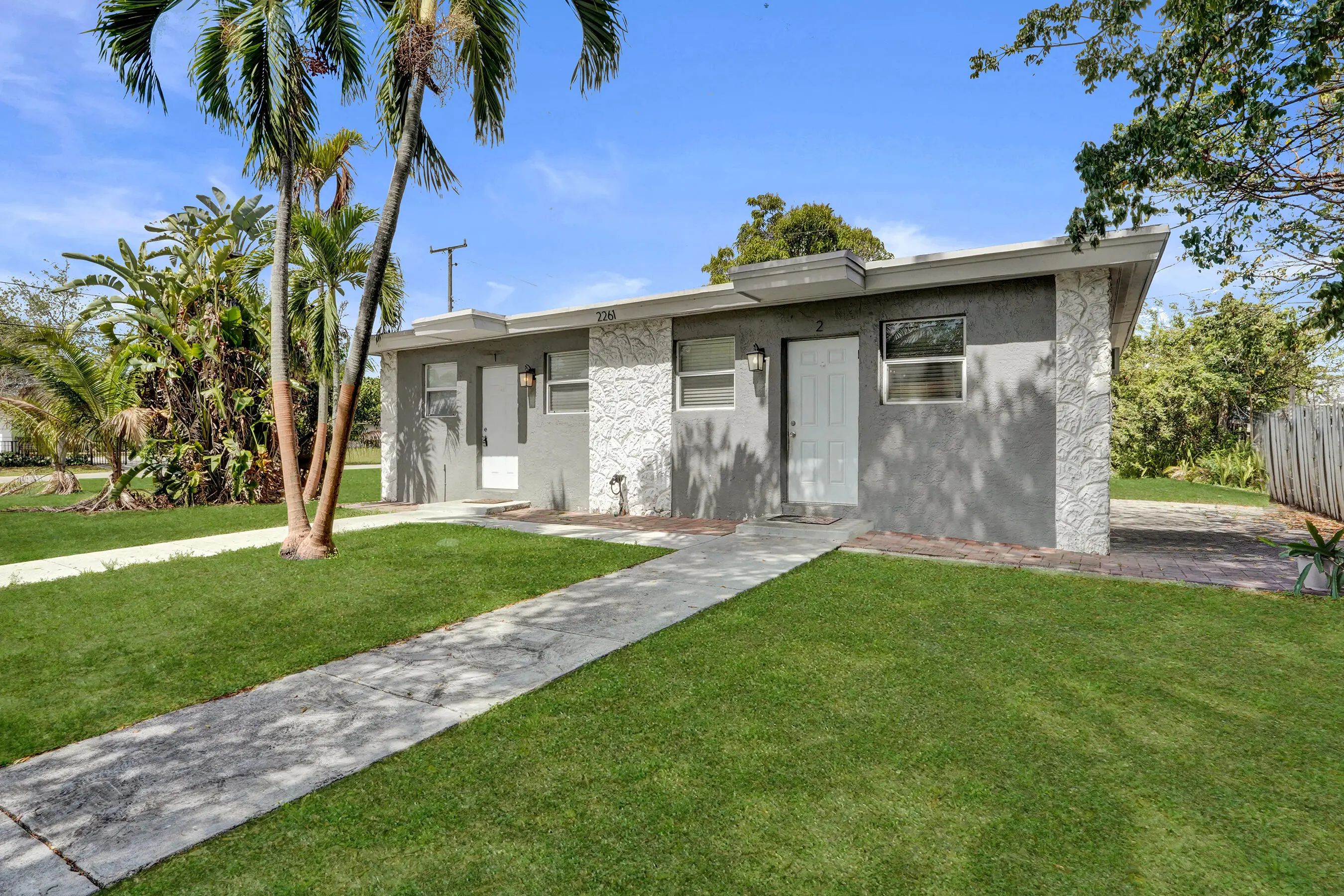 2261 Nw 2nd Street, Pompano Beach
