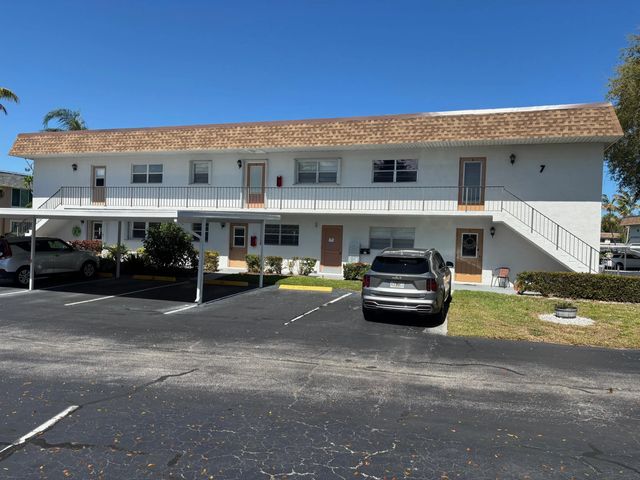 2950 Se Ocean Boulevard #7-5, Stuart