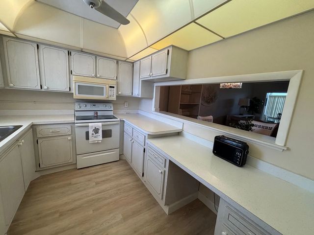 3 of 19 - 2950 Se Ocean Boulevard #7-5, Stuart, FL
