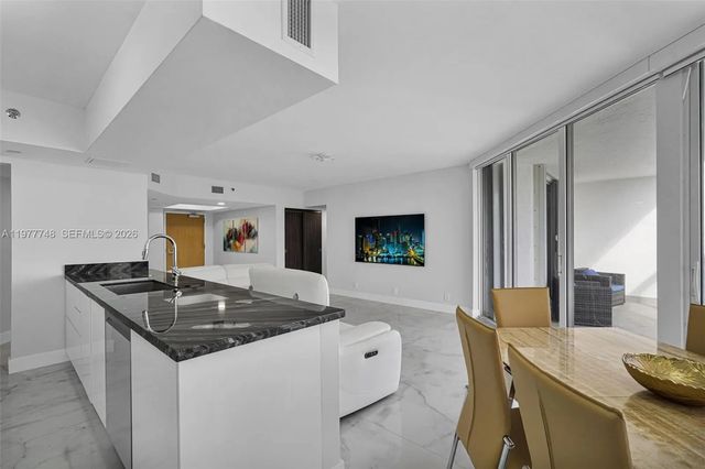5 of 74 - 16485 Collins Avenue #738, Sunny Isles Beach, FL
