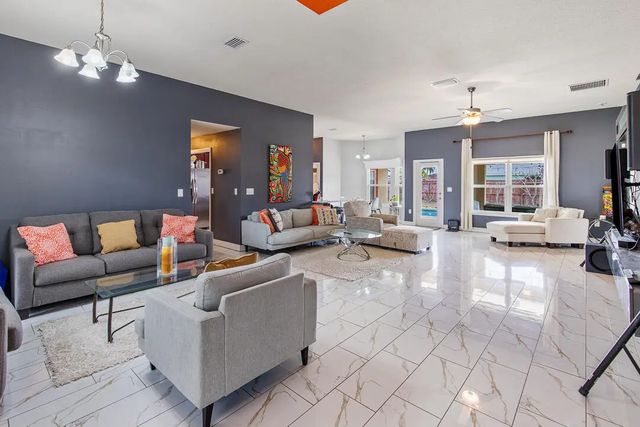 3 of 39 - 4633 Sw Junietta Terrace, Port St. Lucie, FL