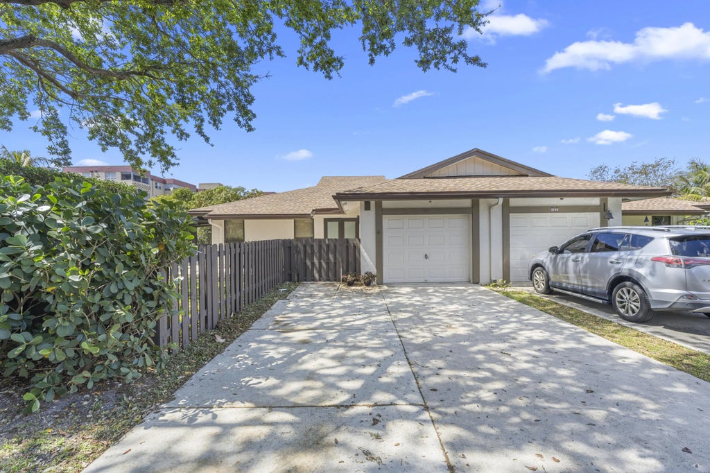 411 Nw 65th Terrace, Plantation