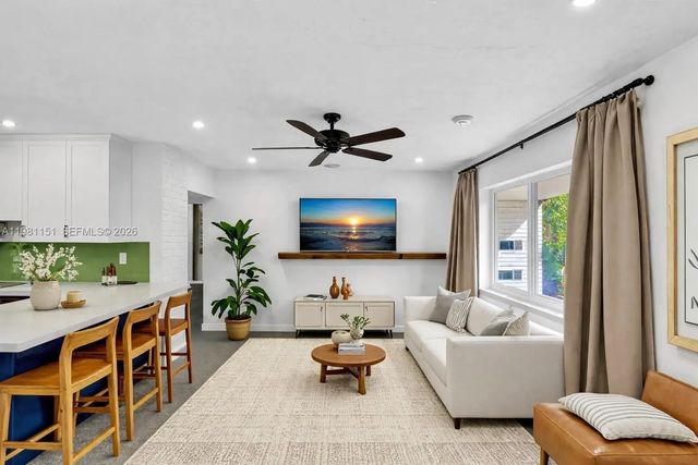 5 of 25 - 2431 Mayo Street, Hollywood, FL
