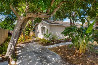 Photo of Listing #B26000809