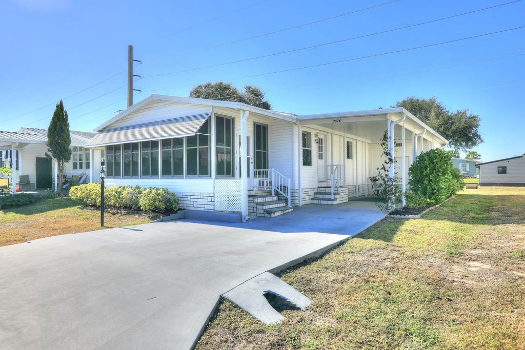 7576 Chasta Road, Micco