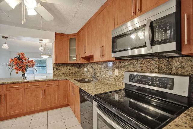 5 of 58 - 3051 Nw 46th Avenue #101, Lauderdale Lakes, FL