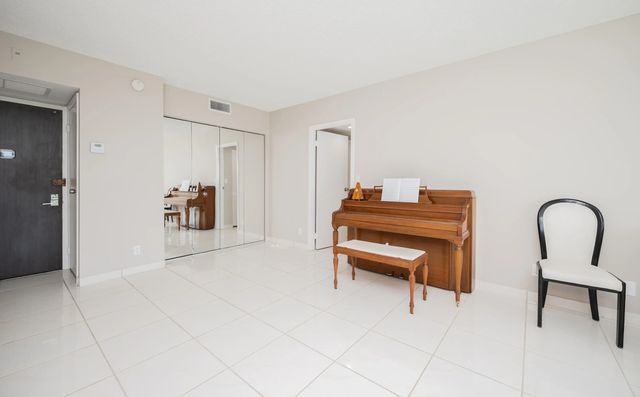 2 of 25 - 20335 W Country Club Drive #1704, Aventura, FL