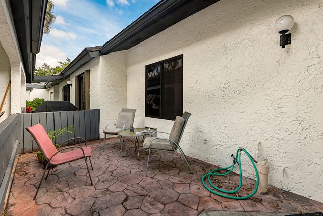 3 of 29 - 10074 Hickorywood Place, Boynton Beach, FL