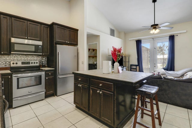 Photo of Listing #B26001627