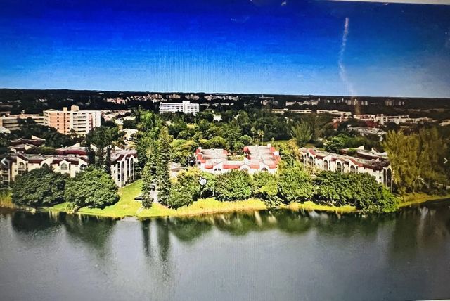2 of 21 - 3330 Spanish Moss Terrace #406, Lauderhill, FL