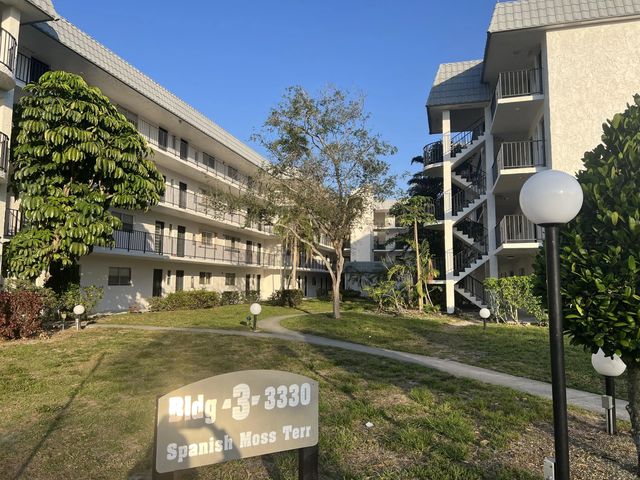 4 of 21 - 3330 Spanish Moss Terrace #406, Lauderhill, FL