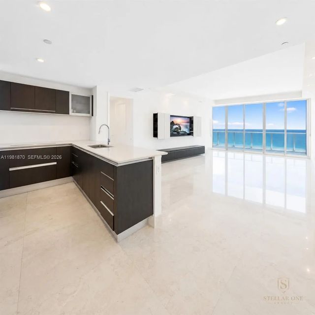 5 of 10 - 17001 Collins Avenue #1204, Sunny Isles Beach, FL