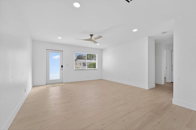 4 of 36 - 2095 Sw 14 Avenue Sw, Boynton Beach, FL